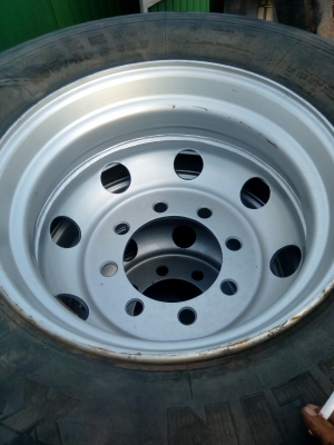 ขายแม็กพร้อมยาง 11r22.5