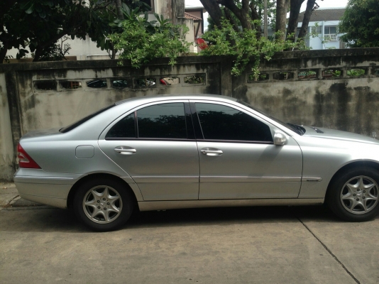 ขายรถเบ๊นซ์ c200 ปี2003