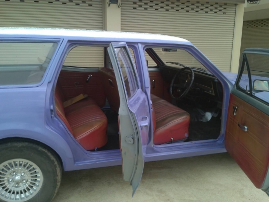 รถโฮลเด้น แวน สวยๆครับ