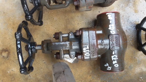 วาล์วน้ำใหม่  1 1/2นิ้ว