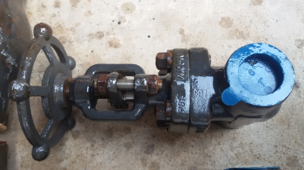 วาล์วน้ำใหม่  1 1/2นิ้ว