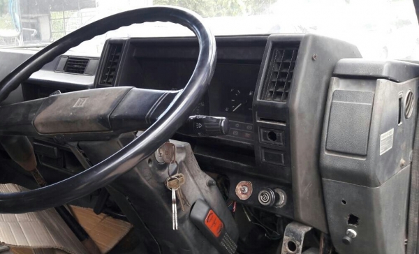 จองแล้วครับเสียใจถึง(มัดจำ)เรียบร้อย หกล้อ อีซูชุ KS32-115ช่วงยาว5ม มีหลังคา รับส่ง-นักเรียน-พนักงาน สภาพดีสวยบางเดิมพายในครบ แอร์เย็นๆ พ.เวอร์ พร้อมใช้งาน ทะเบียนพร้อมโอน