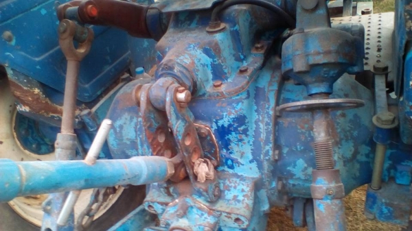 รถไถเพลาเดียว FORD 6600-TA ตัวเต็ม เสื้อเรียบ ไอดีกลม ปั้มกลม เครื่อง/ปั้ม เดิม แรงดี ช่วงล่างแน่น ไฮฯหน้า-หลัง แรงดี รถสภาพเดิมๆ อุปกรณ์4ชิ้น ดันหน้า+ผาน3+ผาน7+โรตารี่ พร้อมใช้งาน เล่มฯ ครบ **ขาย FORD 6600 TA รถไถ1เพลา สภาพเดิมบาง พ รถไถเพลาเดียว FORD 6600-TA ตัวเต็ม เสื้อเรียบ ไอดีกลม ปั้มกลม เครื่อง/ปั้ม เดิม แรงดี ช่วงล่างแน่น ไฮฯหน้า-หลัง แรงดี รถสภาพเดิมๆ อุปกรณ์4ชิ้น ดันหน้า+ผาน3+ผาน7+โรตารี่ พร้อมใช้งาน เล่มฯ ครบ **ขาย FORD 6600 TA รถไถ1เพลา สภาพเดิมบาง พ