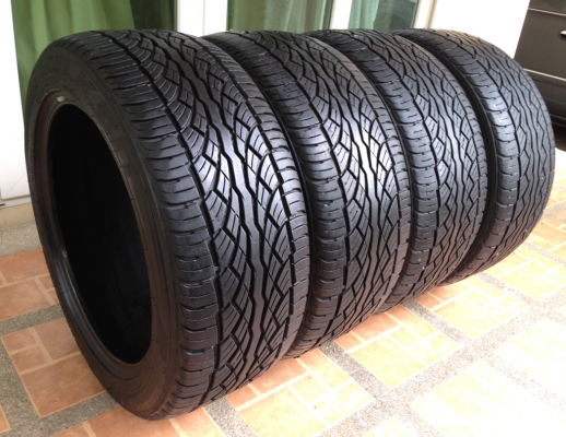 ยาง FALKEN 265 50 20 กลางปี12 ดอกสวย พร้อมใช้งาน ราคาไม่แพง