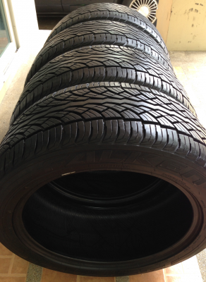 ยาง FALKEN 265 50 20 กลางปี12 ดอกสวย พร้อมใช้งาน ราคาไม่แพง