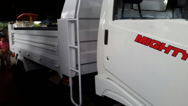 ขายรถดั้มอิโน่KM777ดั้มต่อไหม่  เครื่อง117แรง 4สูบ สภาพพร้อมใช้งาน