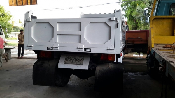 ขายรถดั้มอิโน่KM777ดั้มต่อไหม่  เครื่อง117แรง 4สูบ สภาพพร้อมใช้งาน