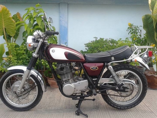 ขาย Yamaha SR400 ปีเก่าเดิมๆสภาพสวยราคา 50000 บาทครับ