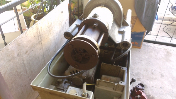 เครื่องต๊าปเกลียว U.S.A.