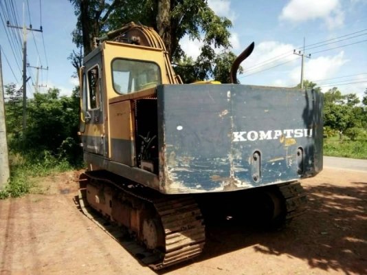 ขาย 285,000Komatsu  PC100 รุ่น 2 เครื่องดี ปั้มดี  โซ่หนา เอวแน่น รถสวยพร้อมใช้  รถอยู่ จ.สกลนคร  090-772-3710 090-772-3708