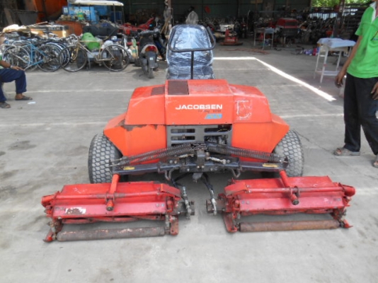รถตัดหญ้า JACOBSEN TRI-KING 1672D พร้อมใช้งาน