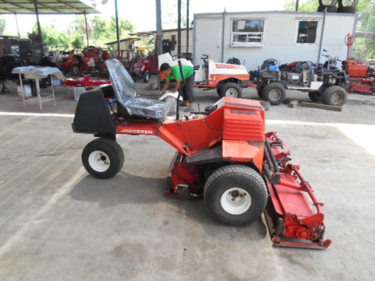 รถตัดหญ้า JACOBSEN TRI-KING 1672D พร้อมใช้งาน