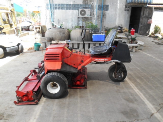 รถตัดหญ้า JACOBSEN TRI-KING 1672D พร้อมใช้งาน