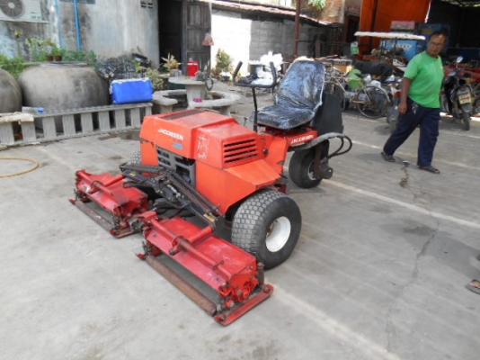 รถตัดหญ้า JACOBSEN TRI-KING 1672D พร้อมใช้งาน