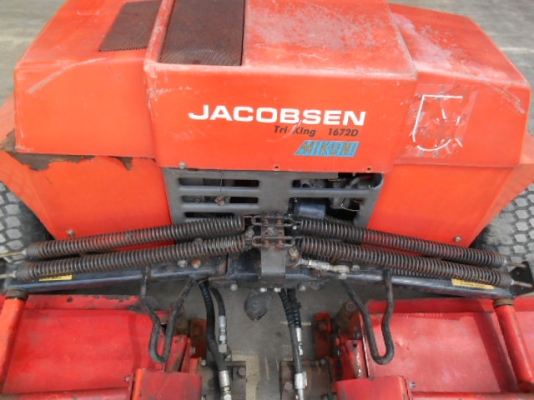 รถตัดหญ้า JACOBSEN TRI-KING 1672D พร้อมใช้งาน