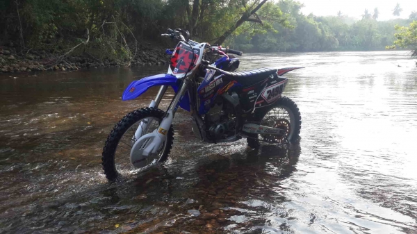 Yamaha YZF 250 ปี 07 พร้อมของแต่ง หลายรายการ สภาพงามๆ เครื่องดีแรงมากครับ