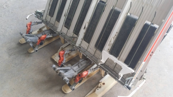 รถดำนานั่งขับ KUBOTA รุ่น SPJ400K เก่าญี่ปุ่น  ดำนา 4 แถว สภาพสวย