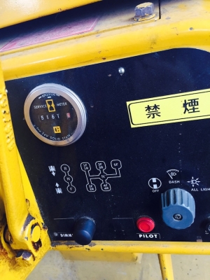 CAT D5B ห้องเก๋ง ตีนไก่ นำเข้าจากญี่ปุ่น สภาพงามจริง ๆ ครับ คันนี้ หาอยู่มาดูคันนี้นะครับ