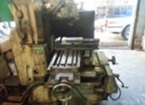 ขายเหมา เครื่อง milling 2 ตัว cnc 1 ตัว รวม 150,000 ช้าหมด