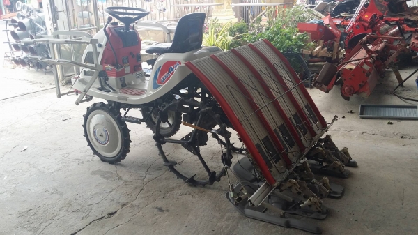 รถดำนานั่งขับ MITSUBISHI  รุ่น MPR4H เก่าญี่ปุ่น  ดำนา 4 แถว สภาพสวย