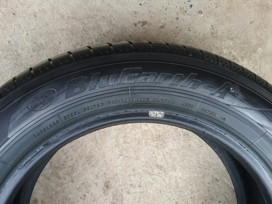 ยางYOKOHAMA รุ่นBluEarth-A..japan 185 60R15 ปี2015 สภาพสวยมากๆดอกเยอะมากๆ