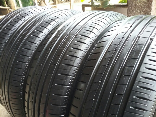 ยางYOKOHAMA รุ่นBluEarth-A..japan 185 60R15 ปี2015 สภาพสวยมากๆดอกเยอะมากๆ