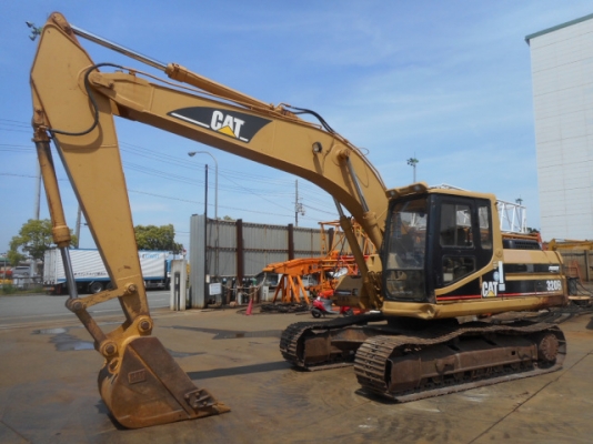 ขายรถแบคโฮ CAT 320B คอลโทรลสั้น รถนอกนำเข้าเอง สภาพสวยพร้อมใช้งาน