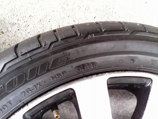 ขอบ18นิ้ว6รู พร้อมยาง สวยๆ 4 ล้อ ราคา 8500 บาท