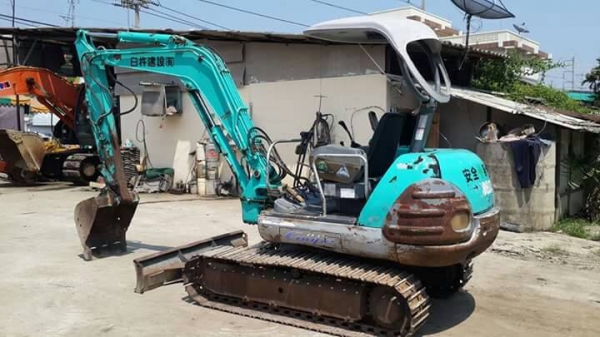ขาย KOBELCO SK 035-2 เก่าญี่ปุ่น มีลายหัวกะแทก ปลายพิเศษ รถสวย สภาพดี พร้อมใช้ สนใจโทร 089-3818694 ดวงนภา ขาย KOBELCO SK 035-2 เก่าญี่ปุ่น มีลายหัวกะแทก ปลายพิเศษ รถสวย สภาพดี พร้อมใช้ สนใจโทร 089-3818694 ดวงนภา