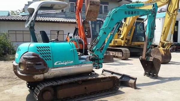 ขาย KOBELCO SK 035-2 เก่าญี่ปุ่น มีลายหัวกะแทก ปลายพิเศษ รถสวย สภาพดี พร้อมใช้ สนใจโทร 089-3818694 ดวงนภา ขาย KOBELCO SK 035-2 เก่าญี่ปุ่น มีลายหัวกะแทก ปลายพิเศษ รถสวย สภาพดี พร้อมใช้ สนใจโทร 089-3818694 ดวงนภา