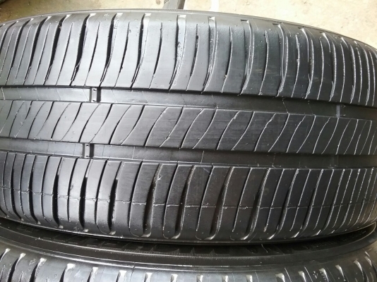 ยางMICHELIN รุ่น ENERGY xm2  185 60R15 ปี2015 สภาพสวย ดอกเยอะมากๆ