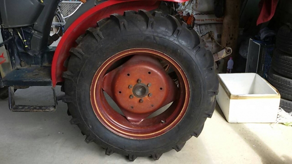 ขายรถไถนา ยันมาร์ 35 แรง 2 เพลา สภาพดี ยางใหม่ 4 เส้น ขายรถไถนา ยันมาร์ 35 แรง 2 เพลา สภาพดี ยางใหม่ 4 เส้น