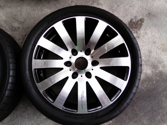 ขอบ18นิ้ว6รู พร้อมยาง สวยๆ 4 ล้อ ราคา 8500 บาท