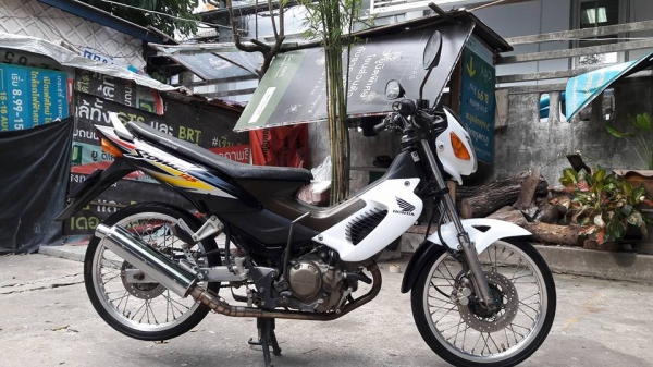 ขายลูกเดียว sonic ปี2543 ด่วนเลยคับ