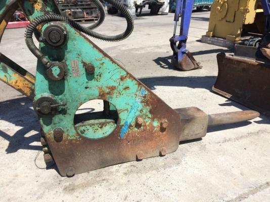 CAT 304CCR มาพร้อมหัวกระแทก Toku และ บุ้งกี๋จากญี่ปุ่น ไม่แพงครับ