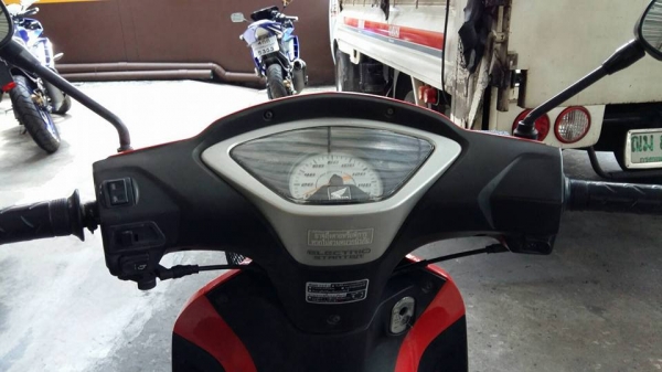 ขาย Honda Wave 125 S ปี 51 สตาร์ทมือ รุ่นไฟเลี้ยวบังลม เครื่องดี ชุดสีใช้ได้ มีรอยล้มด้านซ้าย (สีเดิม) ล้อมีเนียมกาบโต เล่มพร้อมโอน ขาย Honda Wave 125 S ปี 51 สตาร์ทมือ รุ่นไฟเลี้ยวบังลม เครื่องดี ชุดสีใช้ได้ มีรอยล้มด้านซ้าย (สีเดิม) ล้อมีเนียมกาบโต เล่มพร้อมโอน