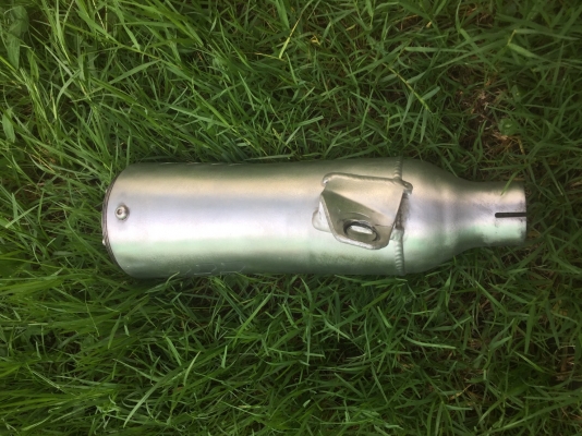 ขายปลายท่อ SUPER TAPP ของแท้จากญี่ปุ่น น๊อตครับขันได้ทุกตัว ขายึดแบบนี้หายากเอาใส่ได้หลายรุ่น