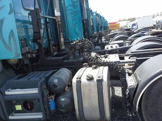 หัวลาก SCANIA  380 แรง  ปี  48  รถพร้อมใช้งาน  ราคา  1,100,000  บาท