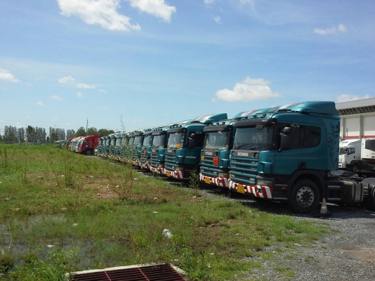 หัวลาก SCANIA  380 แรง  ปี  48  รถพร้อมใช้งาน  ราคา  1,100,000  บาท
