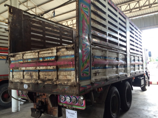 ขาย Isuzu FVM สิบล้อ เพลาเดียวไม่ดั้ม 300 แรงม้า ปี 2553 ยางใหม่ 10 เส้น