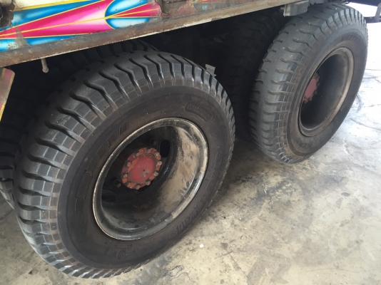 ขาย Isuzu FVM สิบล้อ เพลาเดียวไม่ดั้ม 300 แรงม้า ปี 2553 ยางใหม่ 10 เส้น