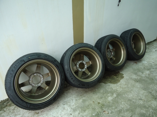 ขายล้อขอบ18"พร้อมยาง