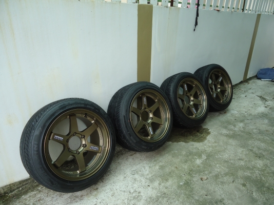 ขายล้อขอบ18"พร้อมยาง