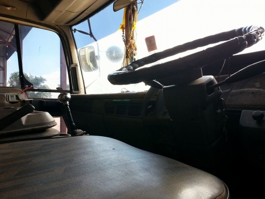 ขายรถดั้ม2เพลา FM3H 195แรง สโลกลาง เครื่องดี แคชซีสวย สภาพพร้อมใช้งาน เอกสารพร้อมโอน ราคา780,000 สนใจโทร 090-8588220คุณนะ 093-3258446คุณบิว หรือเข้าดูสินค้าอื่นๆได้ที่ www.narong2truck.com หรือ www.truck.in.th/498 หรือเพจFacebook ณรงค์ ซื้อขายรถมือสอง (เว