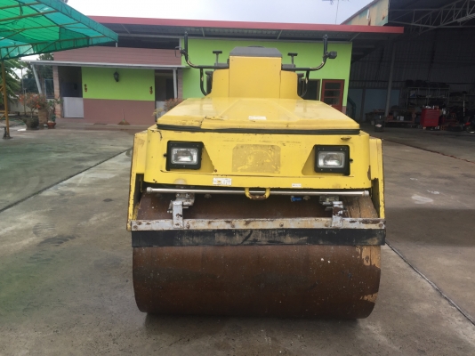 ขายรถบด4ตันKAWASAKIรุ่นKV4WAนำเข้าญี่ปุ่นเอวอ่อนขับ2เพลาเครื่องอีซูซุสภาพดีพร้อมใช้งาน มีให้เลือกหลายคันหลายขนาด ขายรถบด4ตันKAWASAKIรุ่นKV4WAนำเข้าญี่ปุ่นเอวอ่อนขับ2เพลาเครื่องอีซูซุสภาพดีพร้อมใช้งาน มีให้เลือกหลายคันหลายขนาด