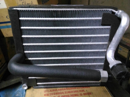 ตู้แอร์ รังผึ้ง คอยเย็นนิสสันซันนี่ นีโอ ลายแท้ ต่างจังหวัดส่งได้ TEL0890671028 อยู่ดอนเมือง IDline 0890671028