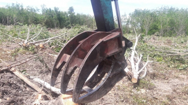 PC60-6..KOMATSU.รถใช้งานอยู่ มีบุ้งกี้ รถมีเอกสารอินวอยล์ทำสี มาร์ค8