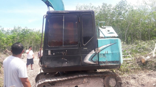 PC60-6..KOMATSU.รถใช้งานอยู่ มีบุ้งกี้ รถมีเอกสารอินวอยล์ทำสี มาร์ค8