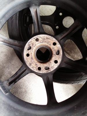 ขอบ17นิ้ว5รู114 พร้อมยาง สวยๆ 4 ล้อ ราคา 7200 บาท