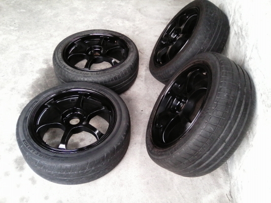 ขอบ17นิ้ว5รู114 พร้อมยาง สวยๆ 4 ล้อ ราคา 7200 บาท